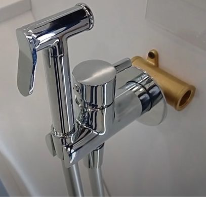 Фото Гигиенический душ со смесителем Devit Art, хром (CV50795621)