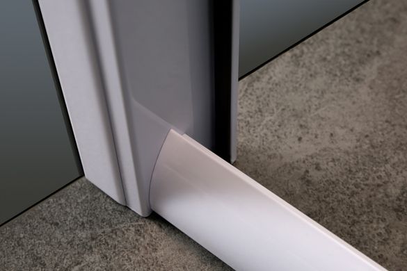 Фото Дверь в нишу Eger 70-80x185 см, распашная, профиль белый, стекло тонированное 599-111