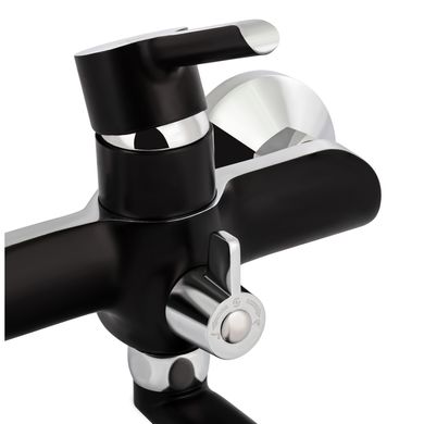Фото Змішувач для ванни Qtap Grand з поворотним виливом (з душовим гарнітуром) QTGRABCR005 Chrome/Black