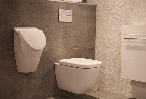 Пісуар - додаток туалету у ванній кімнаті